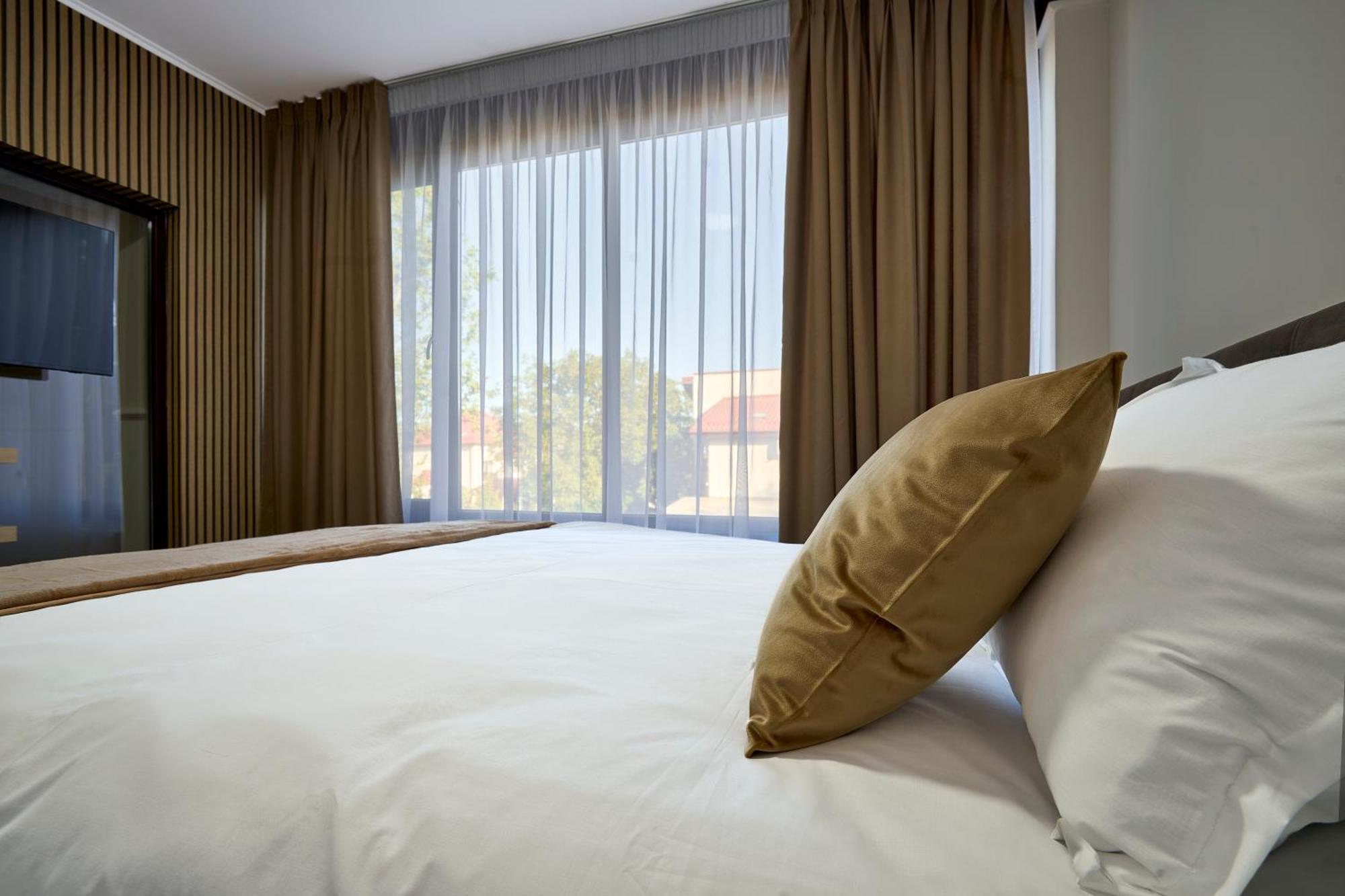 Therme Airport Resort Corbeanca Bagian luar foto