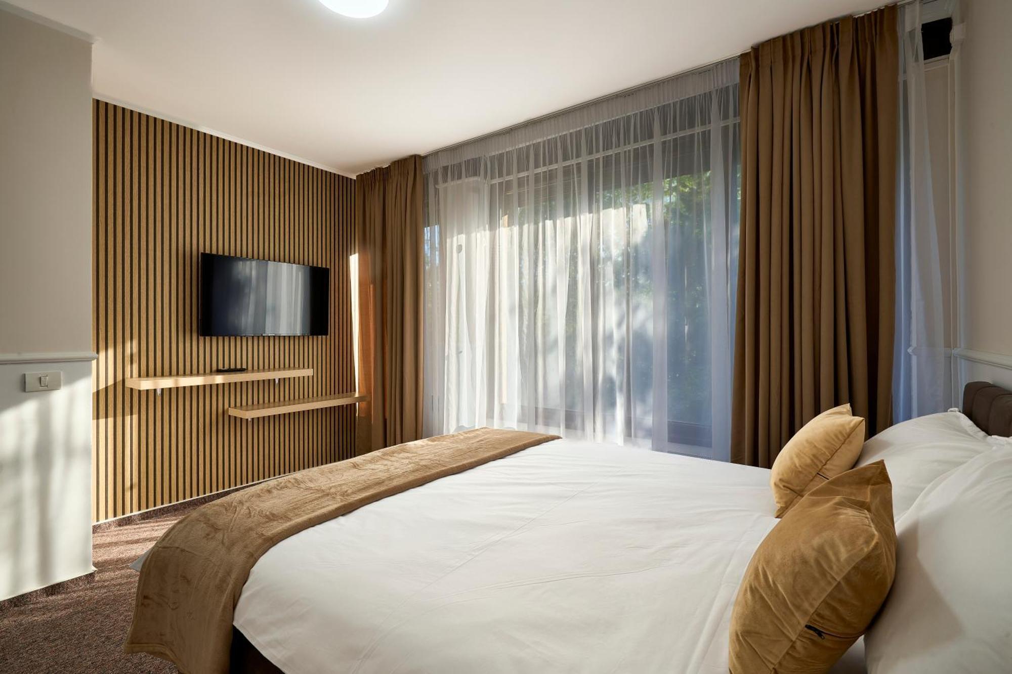 Therme Airport Resort Corbeanca Bagian luar foto